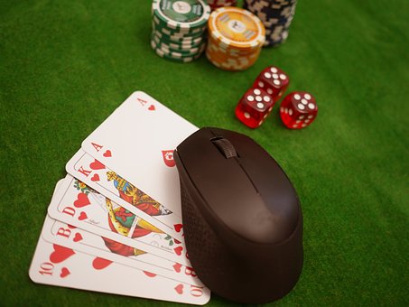 online poker 4518186 340 – 8 Technology Trends Impacting the Online Casino Industry – Tech Times24